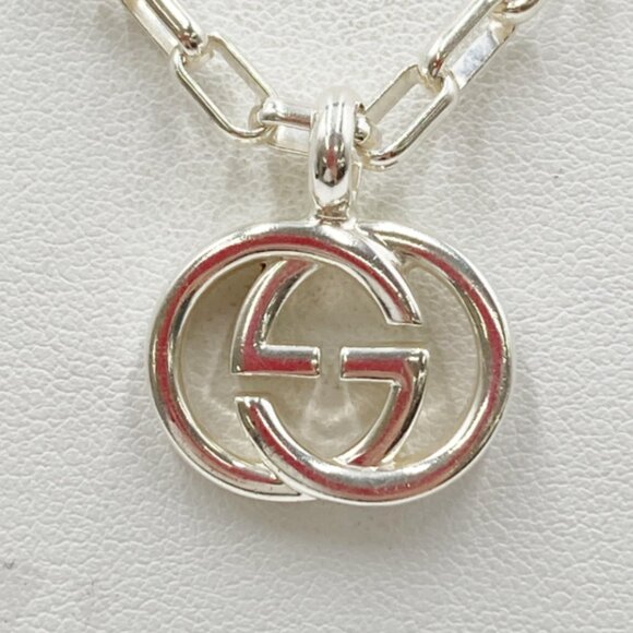 Gucci Interlocking G Pendant Necklace - Picture 4 of 5